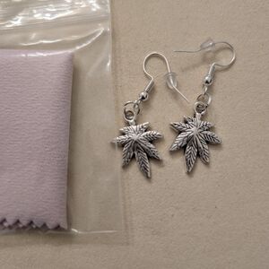 Handcrafted Silver Herbal Leaf Dangle Earrings New